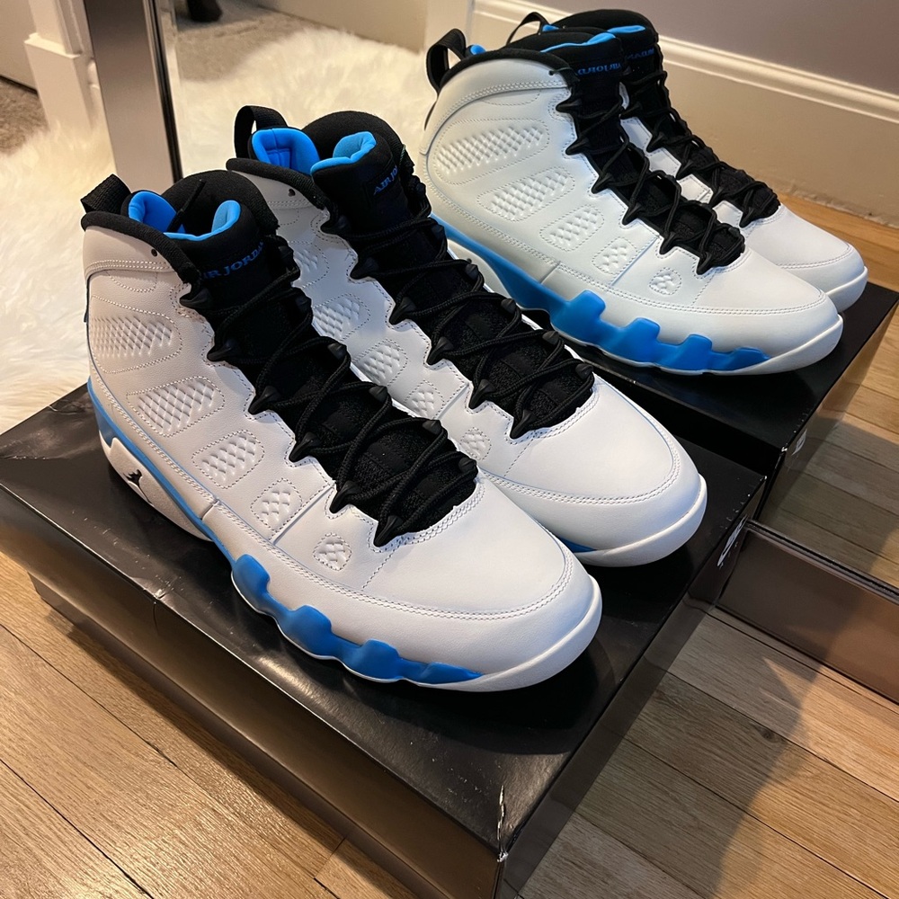 Nike Air Jordan Men’s Retro 1 White/Black/Powder Blue Sneakers - Picture 3 of 11